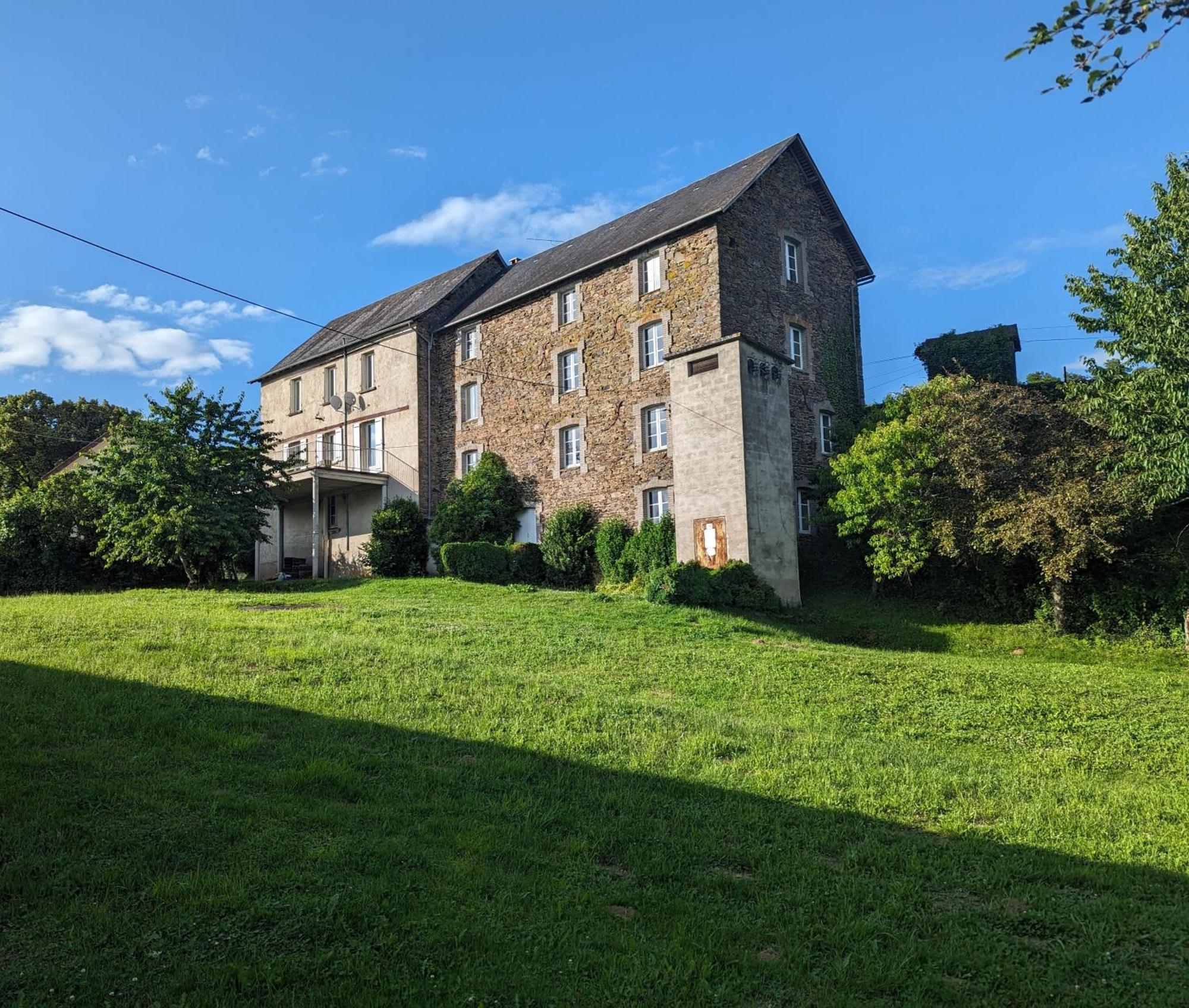 Studio Silhem Saint-Germain-les-Belles Exterior photo